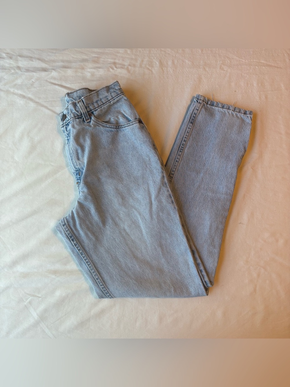 Vintage Levi’s 950 Relaxed Fit Tapered Leg Jeans Made in Mexico 100% Cotton